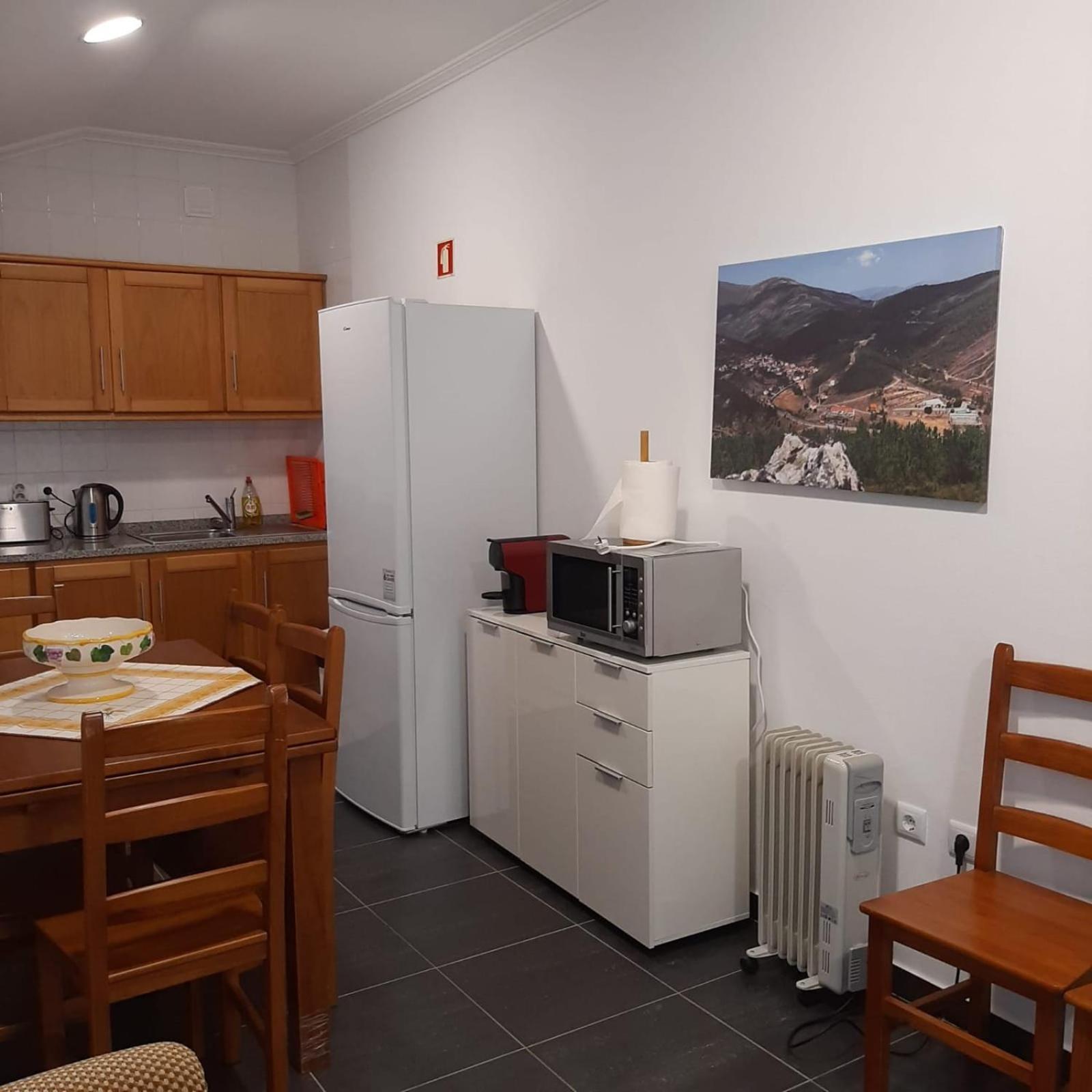 Casas Da Escola - "A Escola" - Meas Villa Pampilhosa da Serra Bagian luar foto